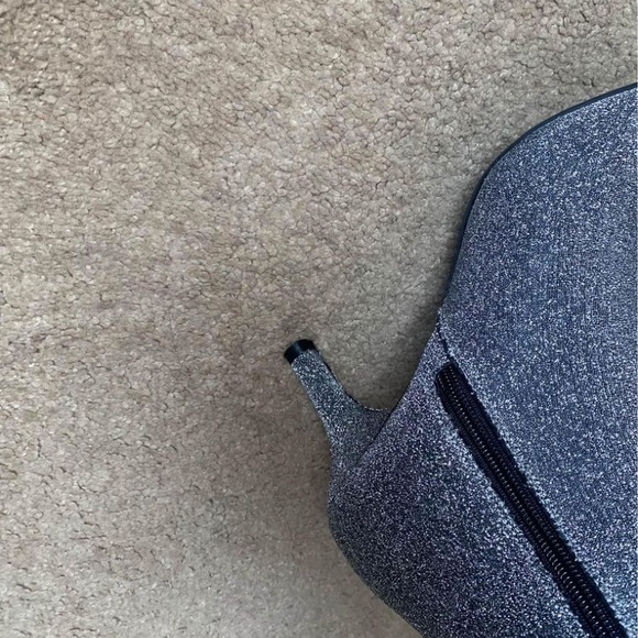 Booties - Picture 4 of 7